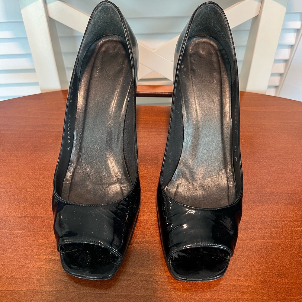 Stuart Weitzman 9 Black Patent Heels